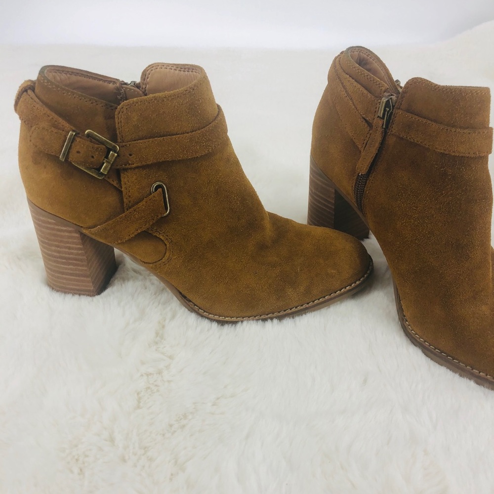 ✨Franco Sarto Rich Camel Tan Suede Booties 7.5US - Picture 2 of 8